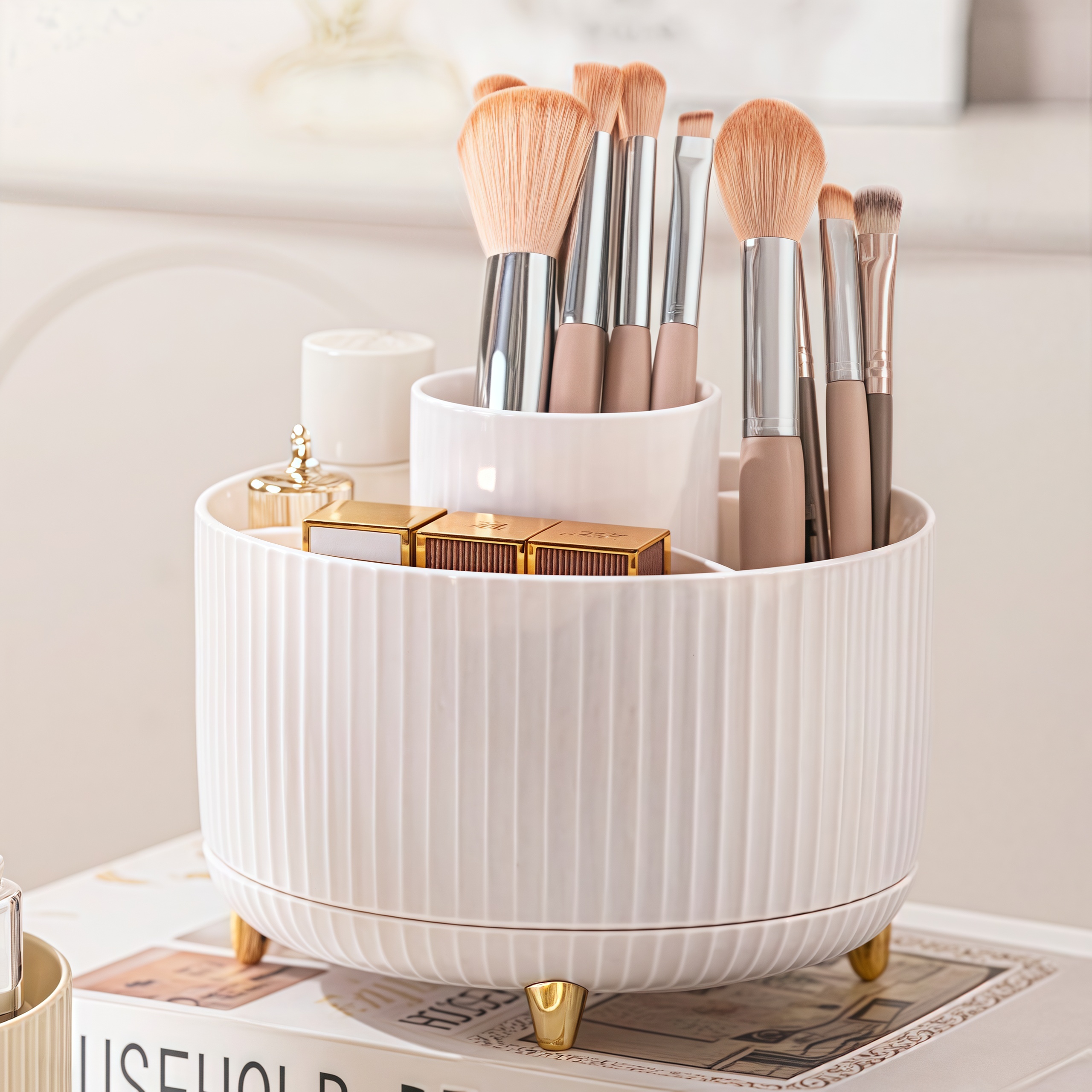 Light Luxury Gold Feet 360 °   - Luxury Skincare Containers recensione e prezzo